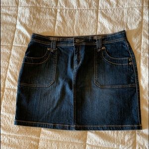 Daisy fuentes denim mini-skirt
